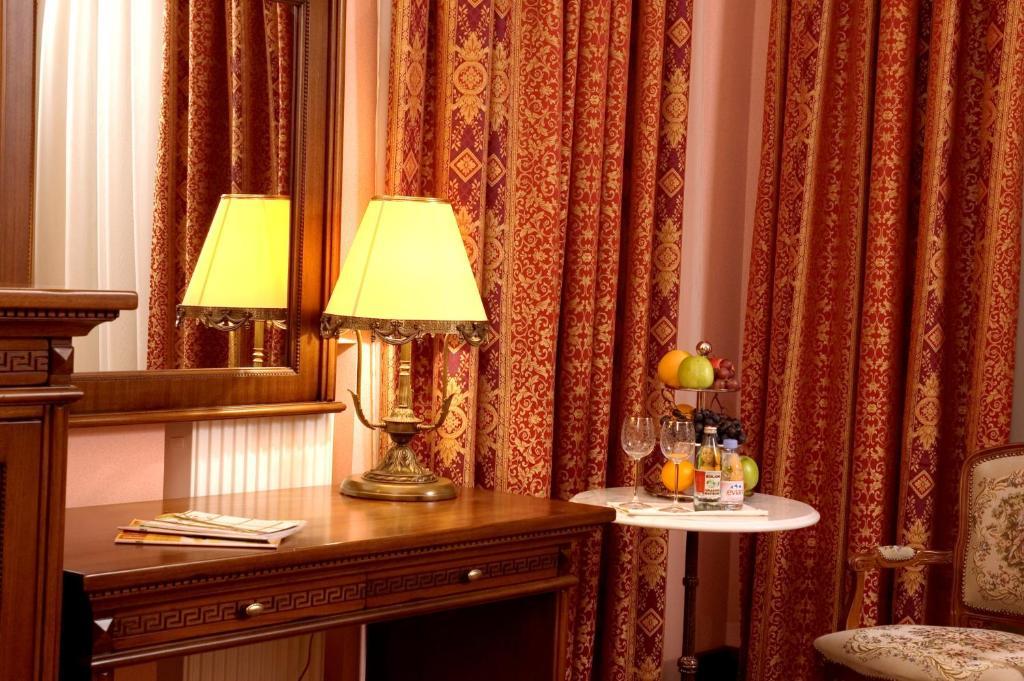 Hotel Optima Collection Dnipro Camera foto
